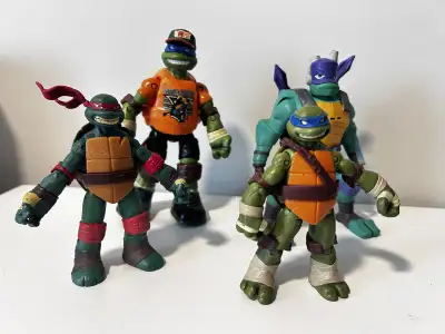 Cowabunga dude! These Teenage Mutant Ninja Turtle action figures are ready for a new adventure in yo...