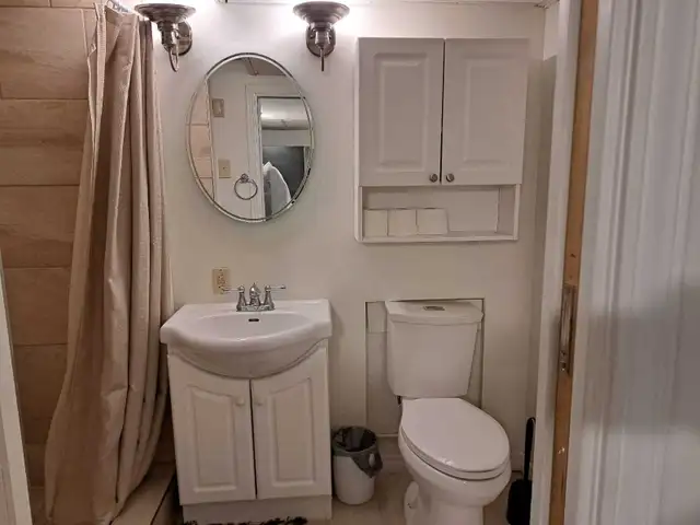Basement Apartment for Rent in Room Rentals & Roommates in Belleville - Image 4