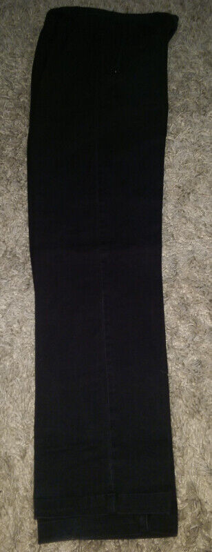 Simon Chang Black, Laura Dress Pants Size 8 Stretch in Women's - Bottoms in Calgary - Image 2