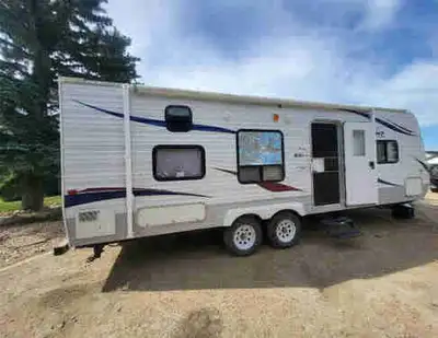 Great little trailer. Everything in working condition. Well looked after. Clean. Stored inside the l...