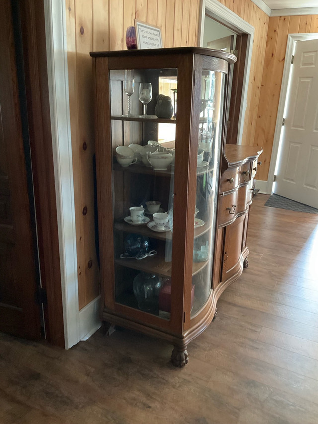 Antique hutch  in Hutches & Display Cabinets in Kitchener / Waterloo - Image 3