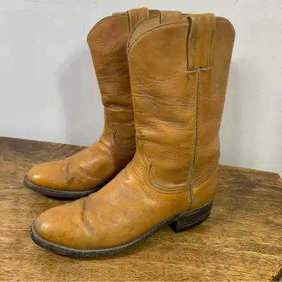 Vintage 70s distressed Leather Cowboy Boots / homme, View more