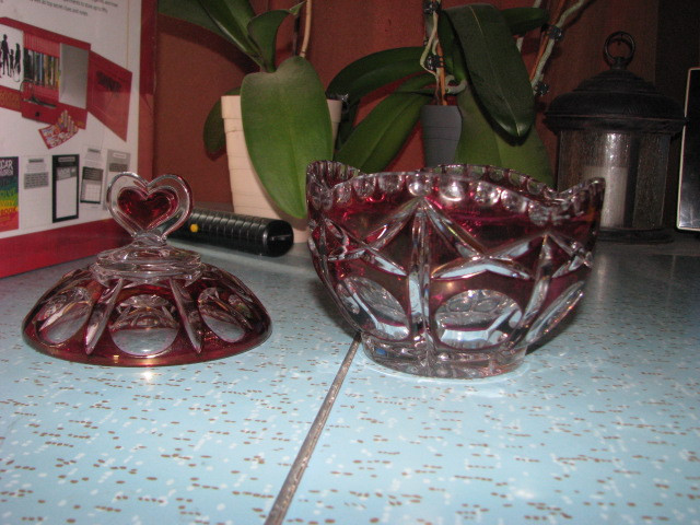 Vintage Gorgeous and Heavy Bohemian Crystal Bowl with lid in Other in Sudbury - Image 2