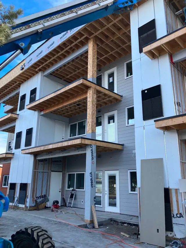 $3500flat rate roof replacement,$450-roof repair 4036193793 in Roofing in Calgary - Image 3