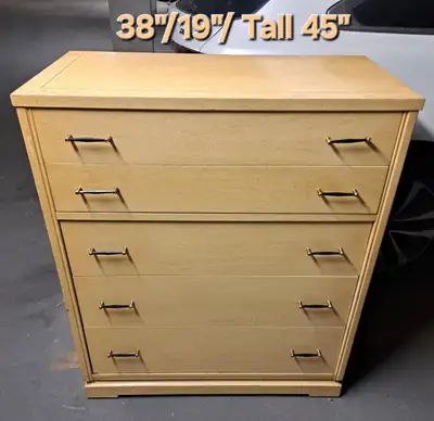 Pepplers Solid Wood 5-Drawer Dresser – Made in Ontario, View more