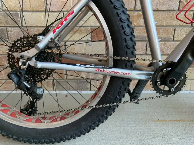 KHS Fatbike bicycle in Mountain in Barrie - Image 4