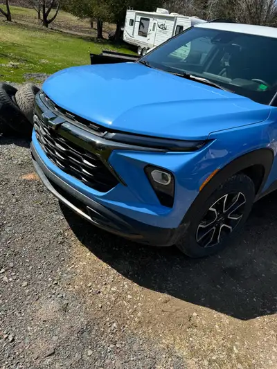 2024 Trailblazer Active, heated seats, heated steering wheel, lane assist, back up camera, off road...