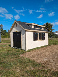 10x16 Shed with work benches