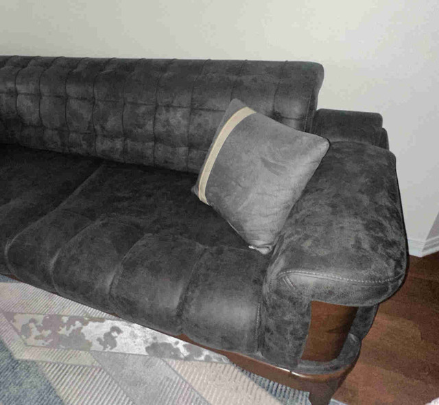 TURKISH PREMIUM MODERN COUCH WITH MATCHING  2 CHAIRS dans Sofas et futons  à Laval/Rive Nord