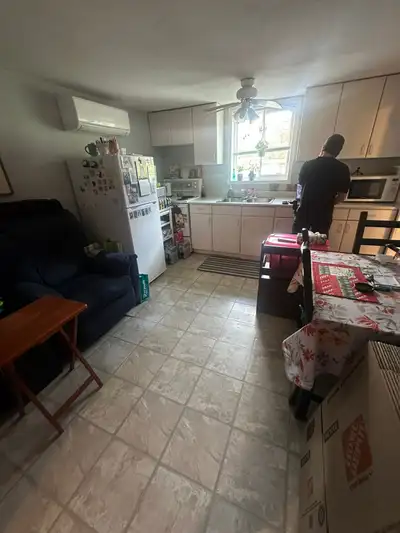 BRIGHT AND SPACIOUS ONE BEDROOM WALKOUT BASEMENT AVAILABLE FOR RENT IN HEART OF SCARBOROUGH AVAILABL...