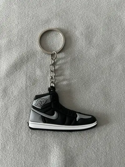 Air Jordan 1 Keychain 2D Grey/Black, View more