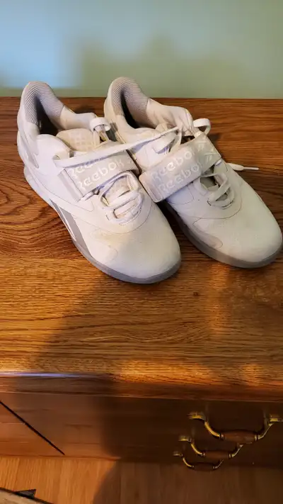 Reebok Woman's Weight Lifting Shoe 8.5, View more