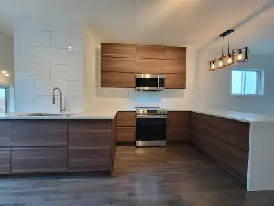 5 bed 2 bath renovated luxery home in Crestview/ westwood