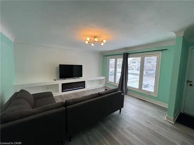 Spacious 3 bedroom $2150 per month in Long Term Rentals in St. Catharines - Image 4