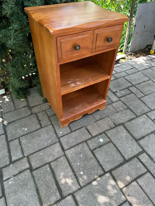 Wooden Bedside Table with Drawers63826839332865122