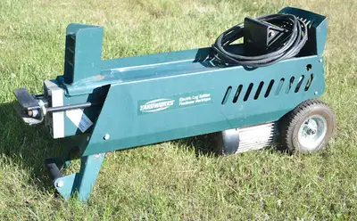 Yardworks 6.5 tons electric log splitter, 120 V, 20.5" with extra long power cord