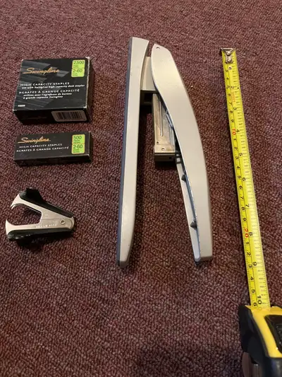 Comes with extra staples and staple remover