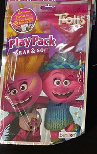 New Trolls Play Pack Grab and Go (Stickers, Crayons 