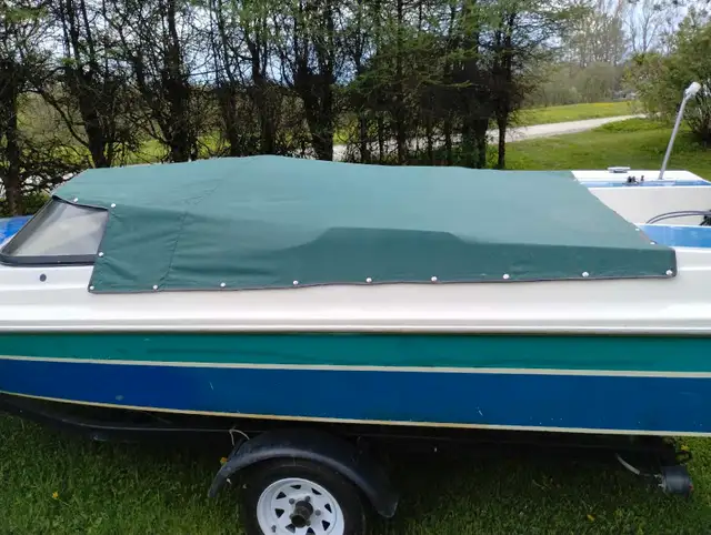 Bateau sport in Powerboats & Motorboats in Sherbrooke - Image 8