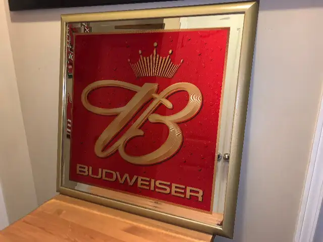 Vintage Budweiser Xlarge Beer Bar mirror Mint in Arts & Collectibles in Calgary - Image 5