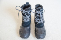 Brand new Rockport XCS women size 7M winter high hiker boot