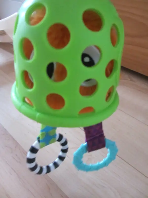 Jouet pour bébé Sassy à suspendre (T39) in Toys in City of Montréal - Image 6