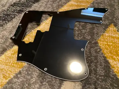 NEW Squier Jaguar Bass Short Scale Pickguard, View more