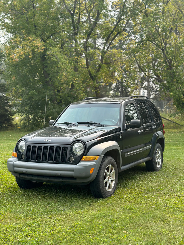 2006 Jeep Liberty 3.7L V6 in Cars & Trucks in St. Albert - Image 2
