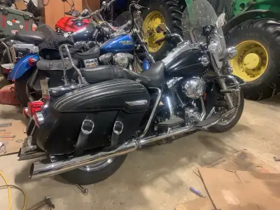 2008 Roadking Classic for sale. Bikes has Screaming Eagle pipes, K&N air filter and aftermarket cam...