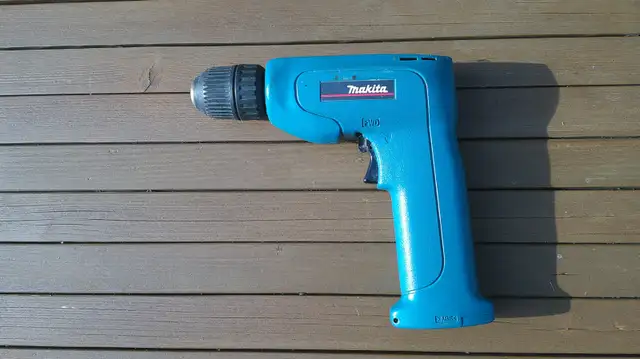 Makita Drills Cordless Vintage Qty. 3 in Hand Tools in Mississauga / Peel Region - Image 4