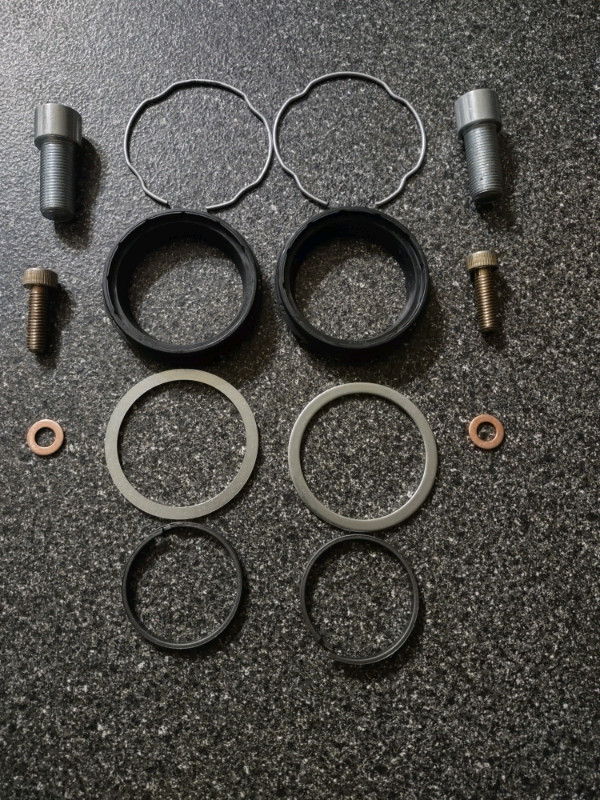 Shock rebuild kit in Other in Gatineau - Image 3