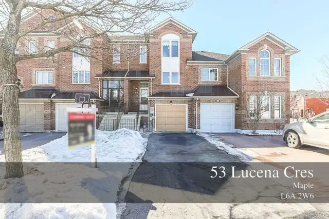 Gorgeous townhouse near Canada Wonderland for lease