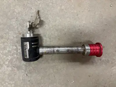 Keep your trailer secure with this Master Lock trailer hitch pin with lock. This pin is used but in...