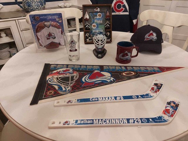 Colorado avalanche memorabilia  in Hockey in Calgary - Image 4