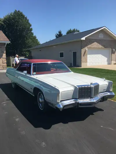 1978 New Yorker Brom I am the second owner car has never seen winter no rust all original new tires...