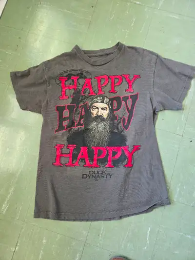 Duck Dynasty T-Shirt. Size Medium. Happy Happy Happy. Phil Robertson. Located in Hodgeville. Can del...