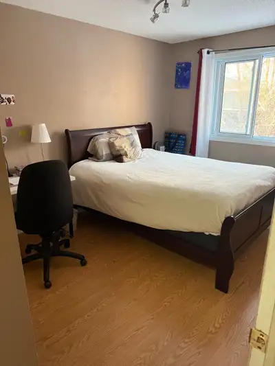 Two private, fully equipped rooms available for rent in a clean and welcoming home. ✨ Features: • Sp...