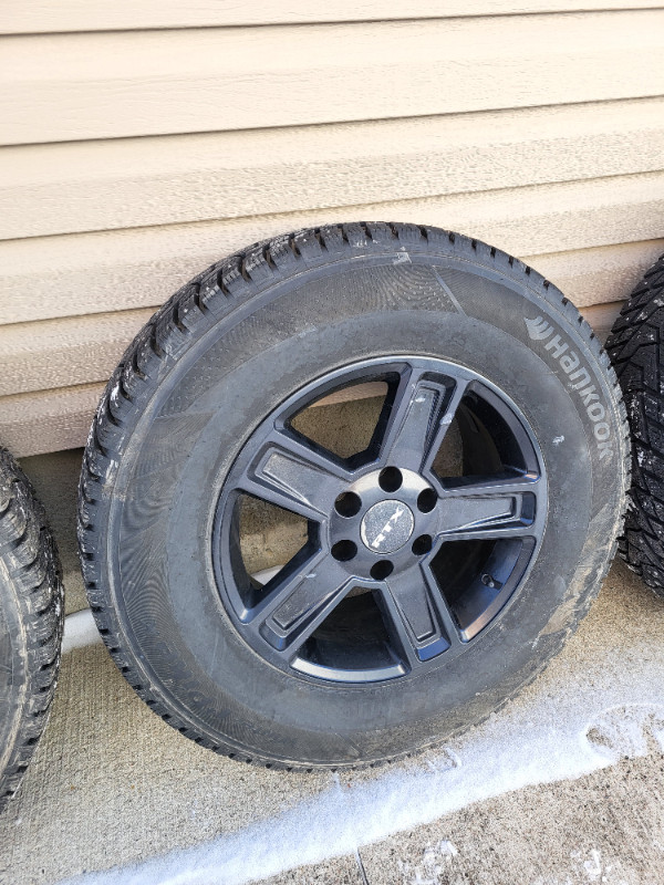 Hankook Studded Winter Tires 265/75/R18 on RTX rims with TPS in Tires & Rims in Thunder Bay