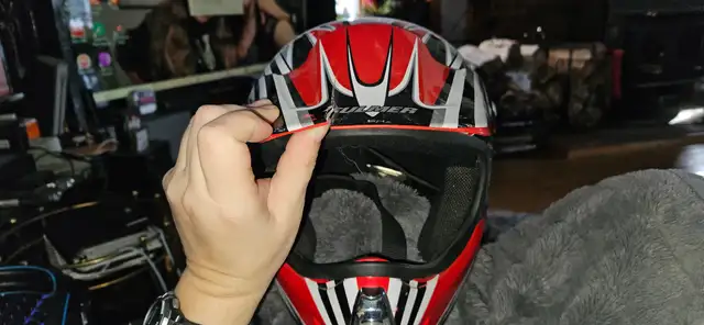 FULMER kids safety helmet in Other in Gatineau - Image 4