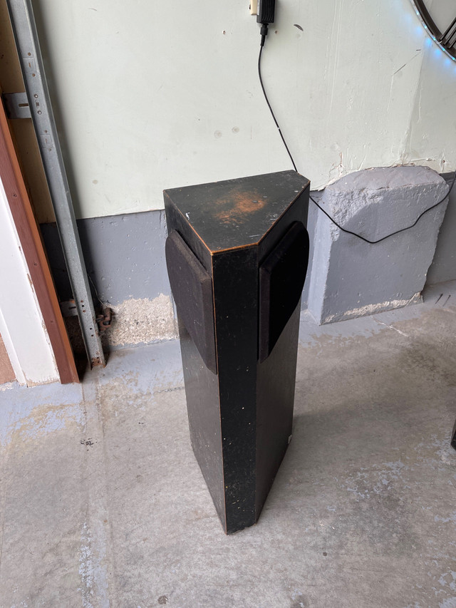 Bose 401 speakers  in Speakers in Markham / York Region - Image 4