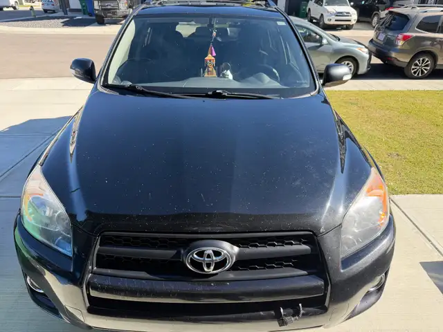 Toyota Rav4 2009 Sport Active Status