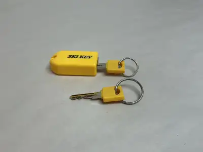 Cadenas Ski Key, View more