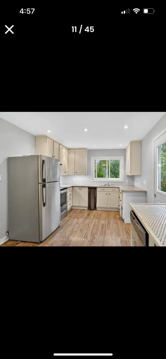 8 Bed 3 bath student rental in Room Rentals & Roommates in Peterborough - Image 8