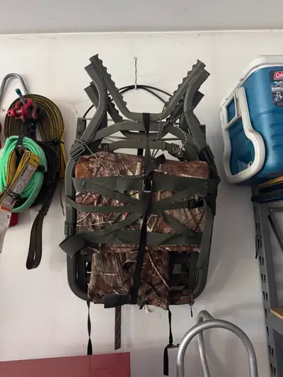 Summit Realtree Lightweight Portable Climbing Treestand, View more