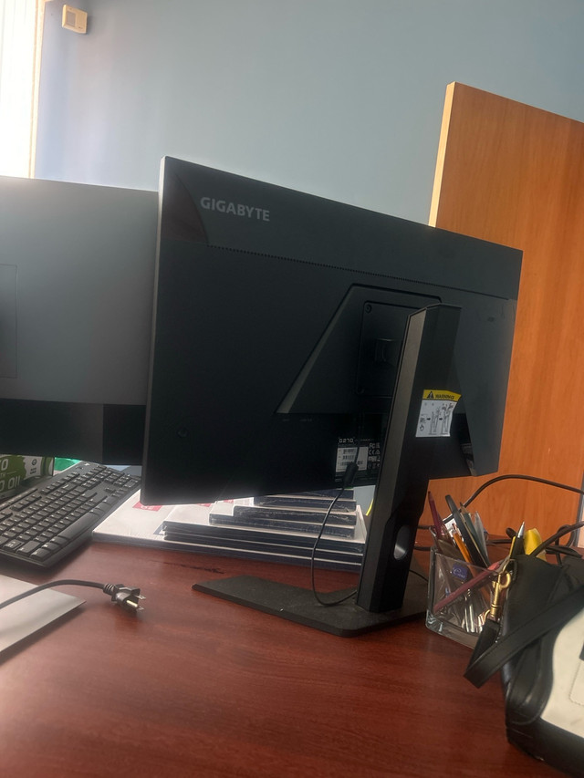 Gigabyte monitor  in Monitors in City of Toronto
