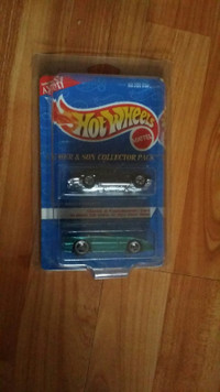 New Carded Hot Wheels Avon Exclusive Father &Son Collector Pack