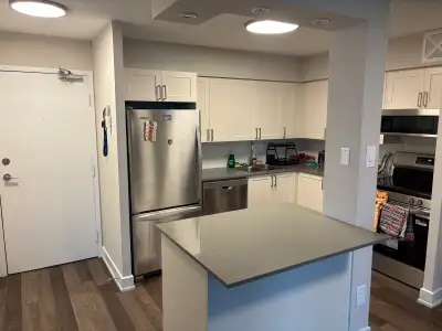 Female tenants only please This is a 2 bedroom shared accommodation (kitchen, living room, washroom,...