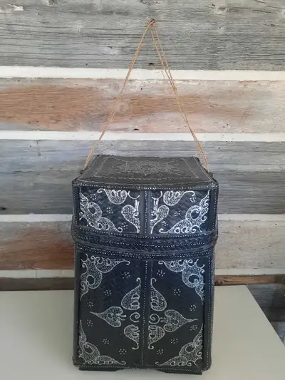 panier avec couvercle, View more