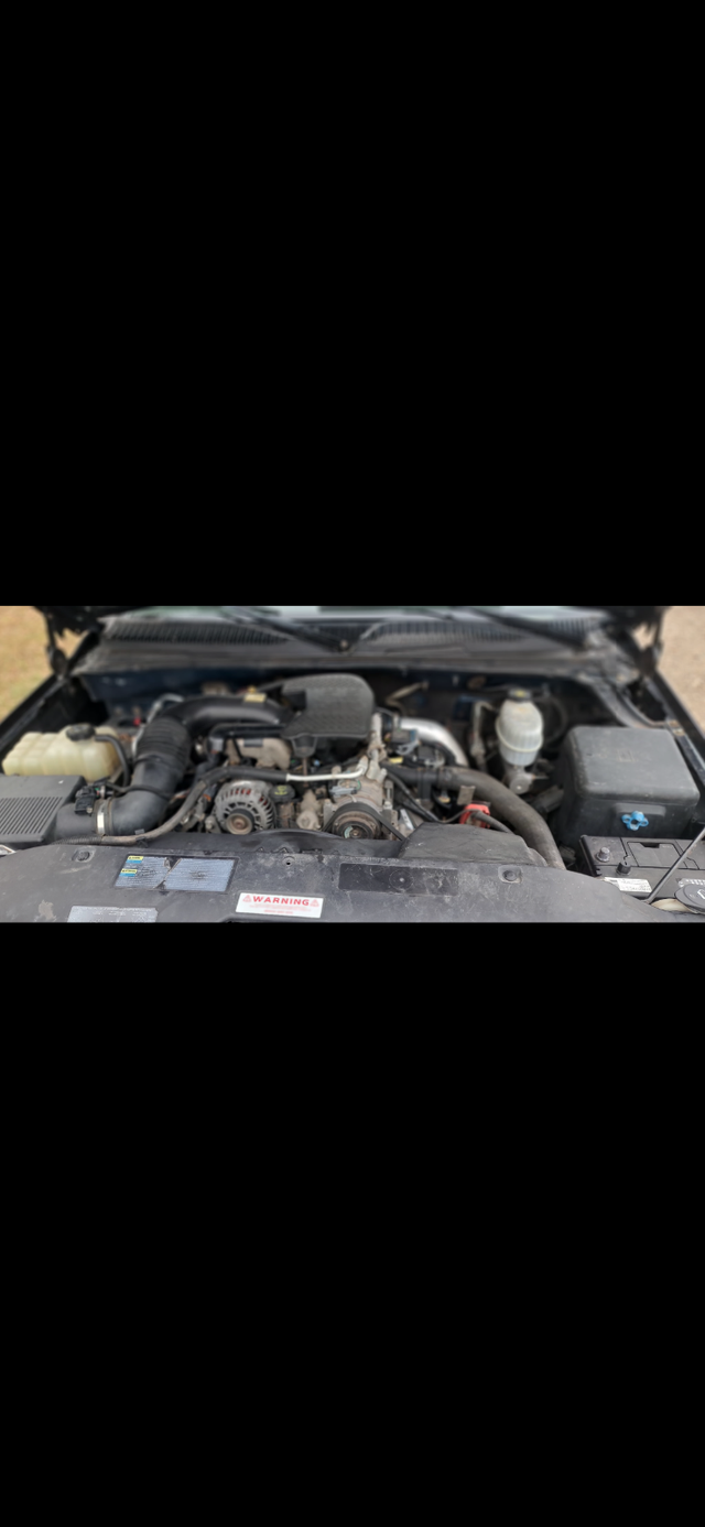 2004 Chevy Duramax LLY 3500 in Cars & Trucks in Red Deer - Image 10