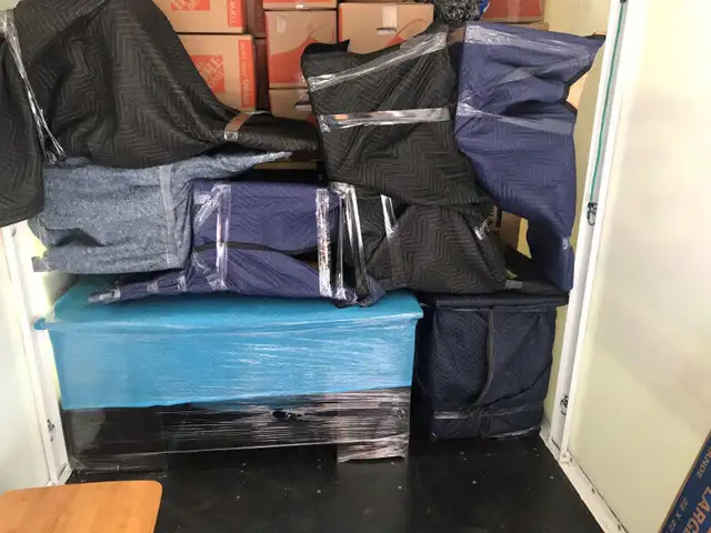Moving Co. Oakville, Burlington, Hamilton, Cambridge in Moving & Storage in Oakville / Halton Region - Image 8